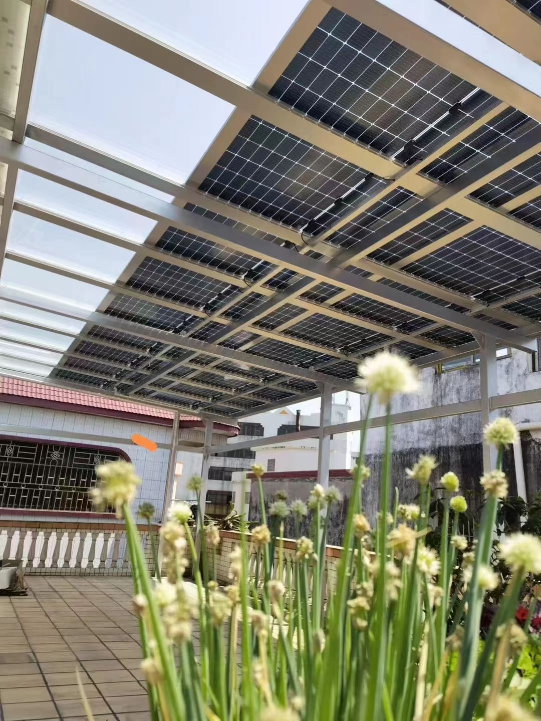 云浮别墅家用屋顶太阳能发电系统安装